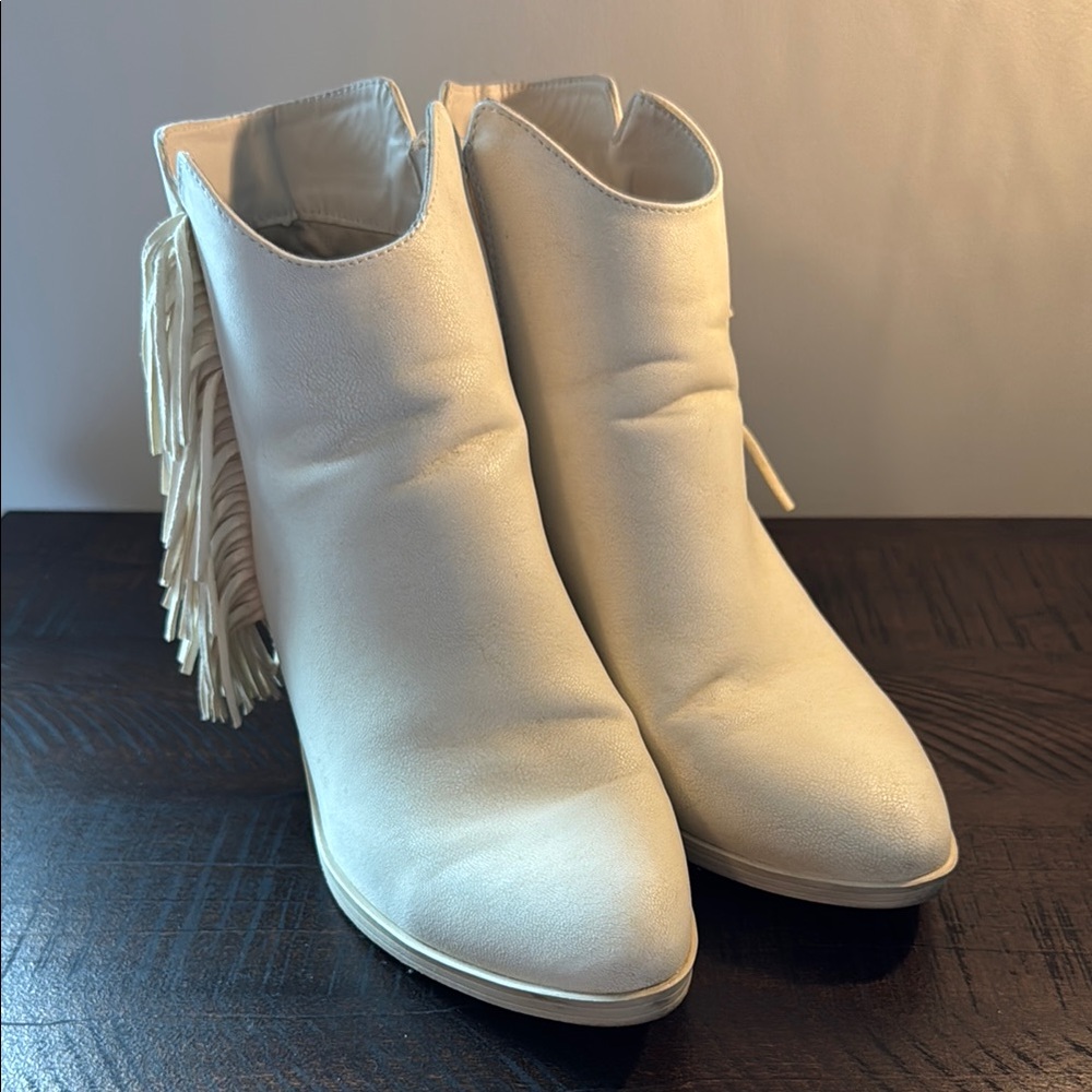 White Leather Ankle Booties with Fringe Detail